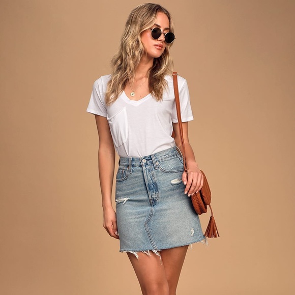 Levi’s High Rise Deconstructed Skirt in Gateway (24) - Picture 4 of 14